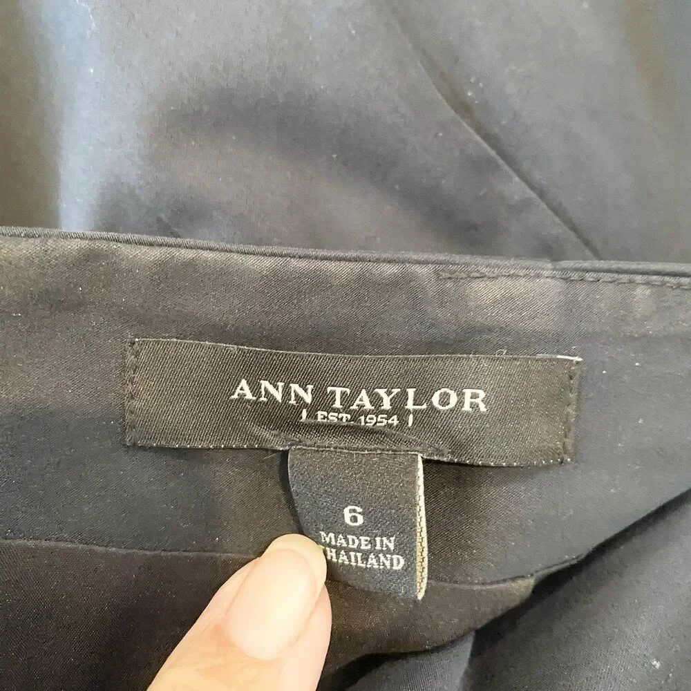 Ann Taylor‎ Classic Black Skirt Size 6 $69 Lined Zip Back Career Office